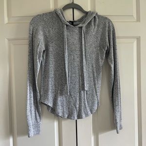 Forever 21 gray hooded shirt